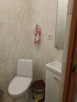 Гостиница Надежда Таганрог Кровать в общем 6-местном номере для женщин-6